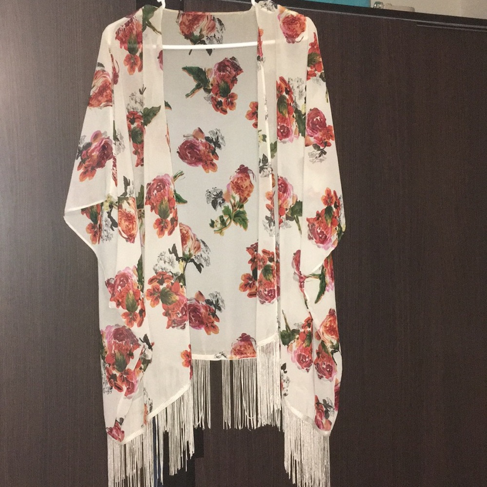 Aldo floral kimono with fringes